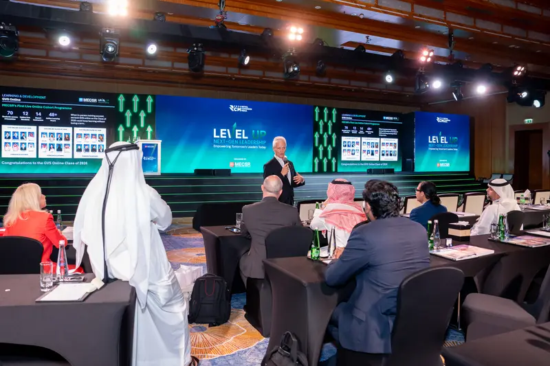Delegates networking between sessions at Retail Congress MENA 2026